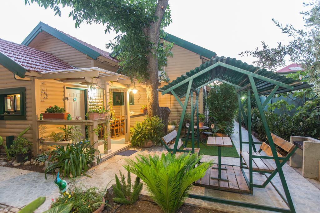 Leyad Hashmura Lodging Yesud HaMa'ala Kültér fotó